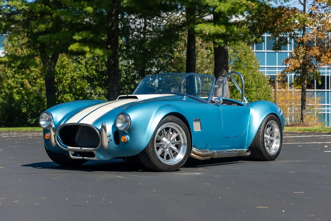 Shelby Cobra Replica - Image 5 of 31