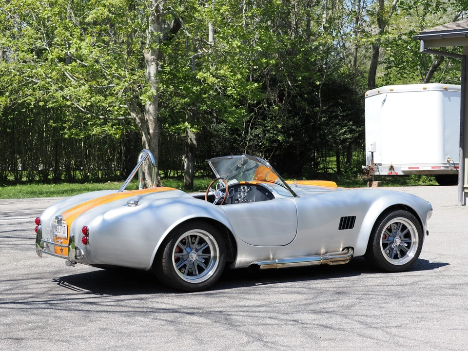 Shelby Cobra Replica - Image 9 of 31