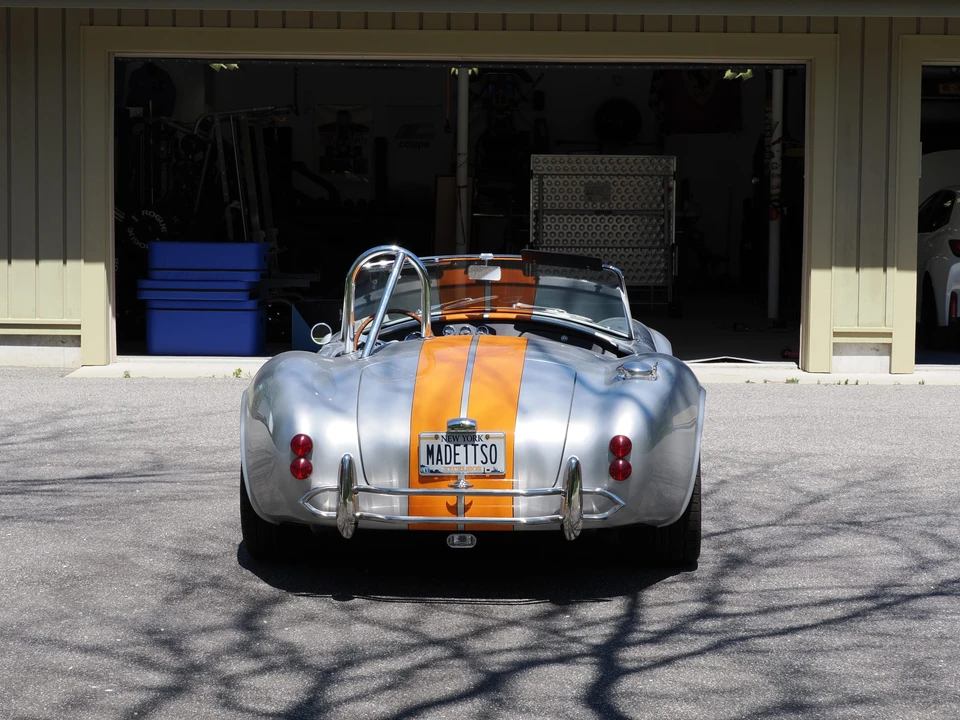Shelby Cobra Replica - Image 11 of 31