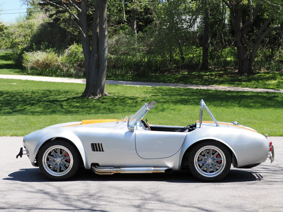 Shelby Cobra Replica - Image 15 of 31