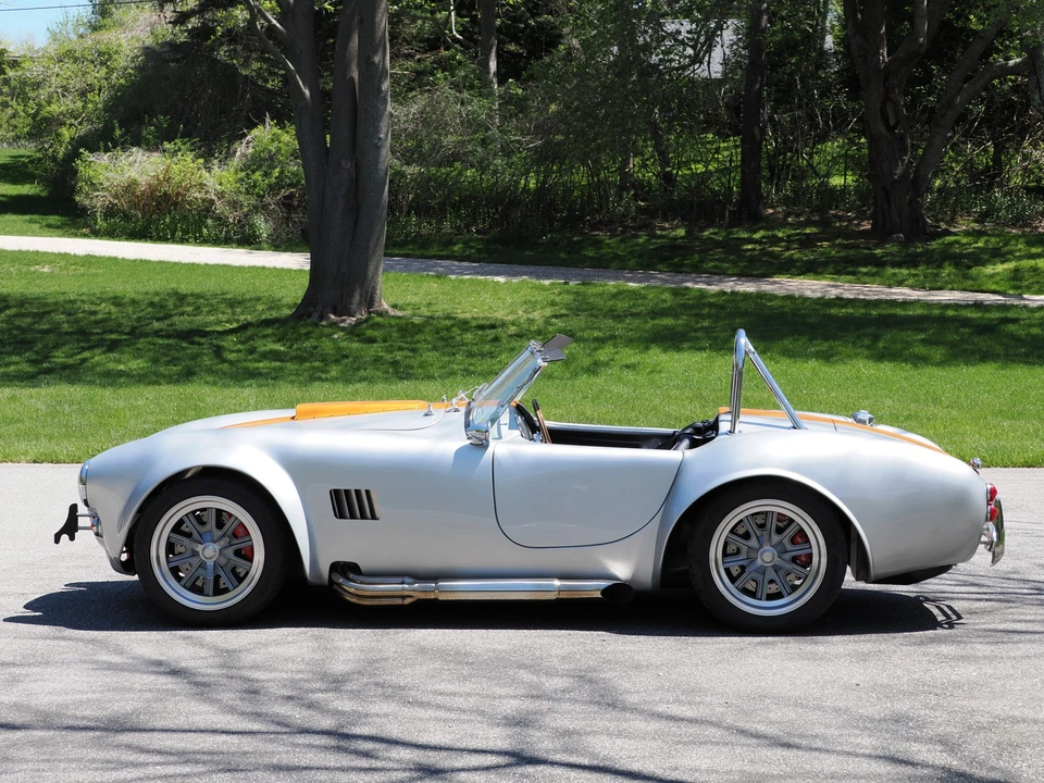 Shelby Cobra Replica - Image 14 of 31
