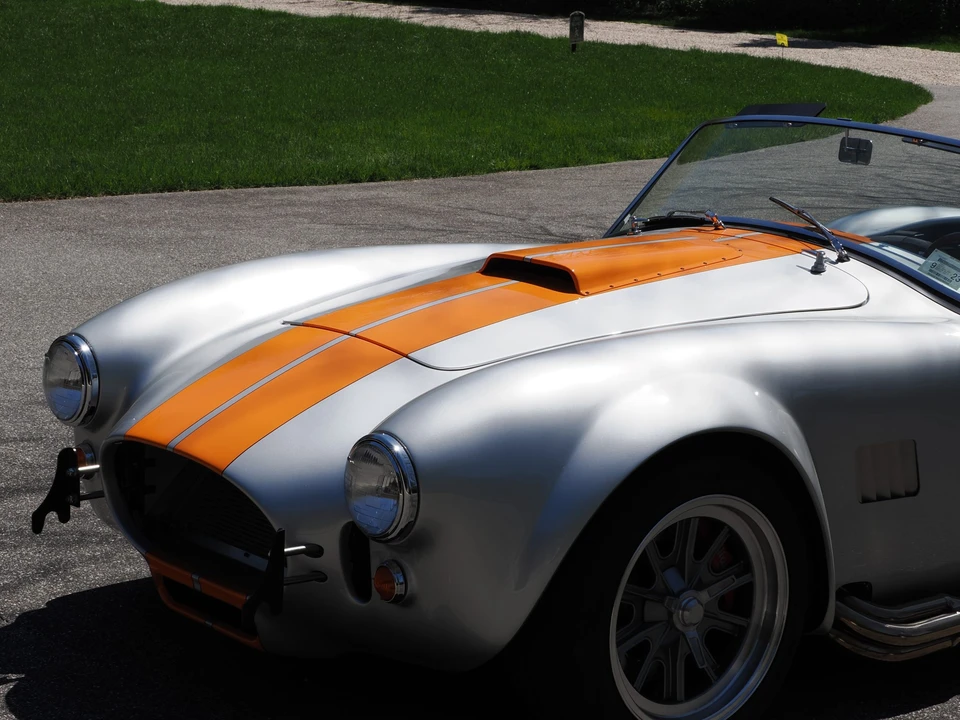 Shelby Cobra Replica - Image 17 of 31