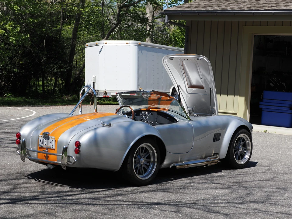 Shelby Cobra Replica - Image 28 of 31