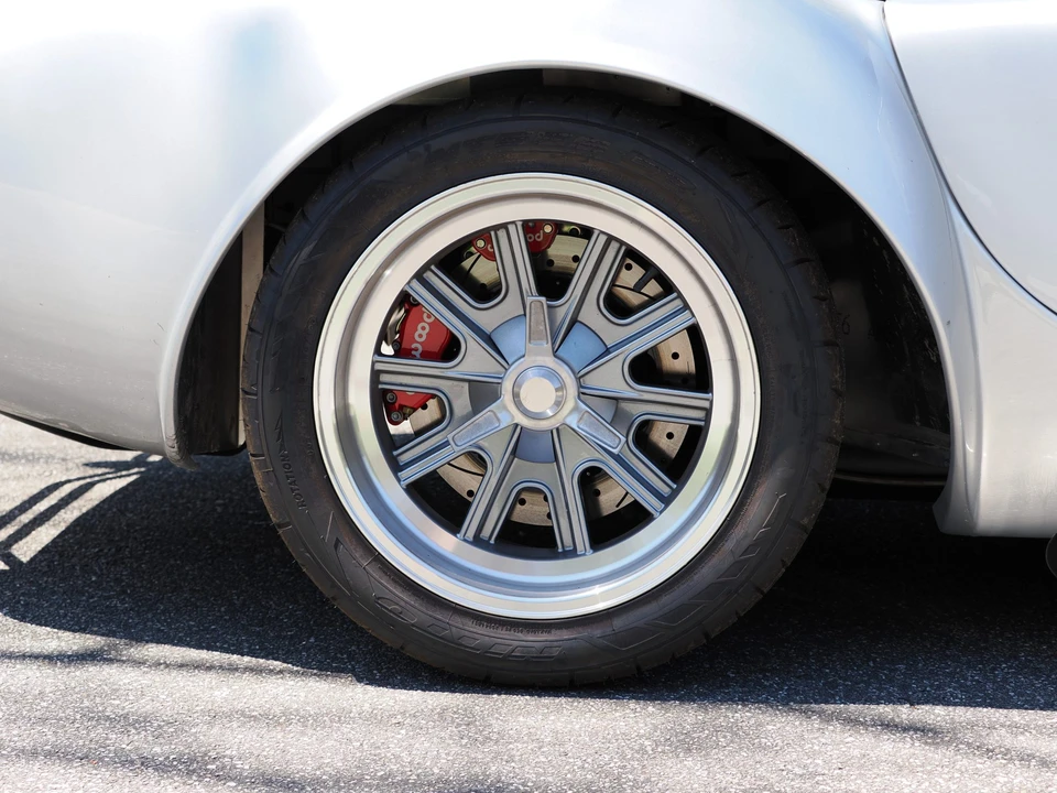 Shelby Cobra Replica - Image 31 of 31