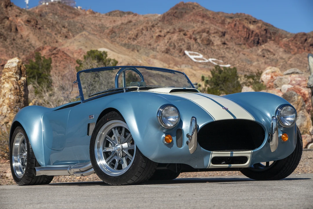 Shelby Cobra Replica - Image 2 of 31