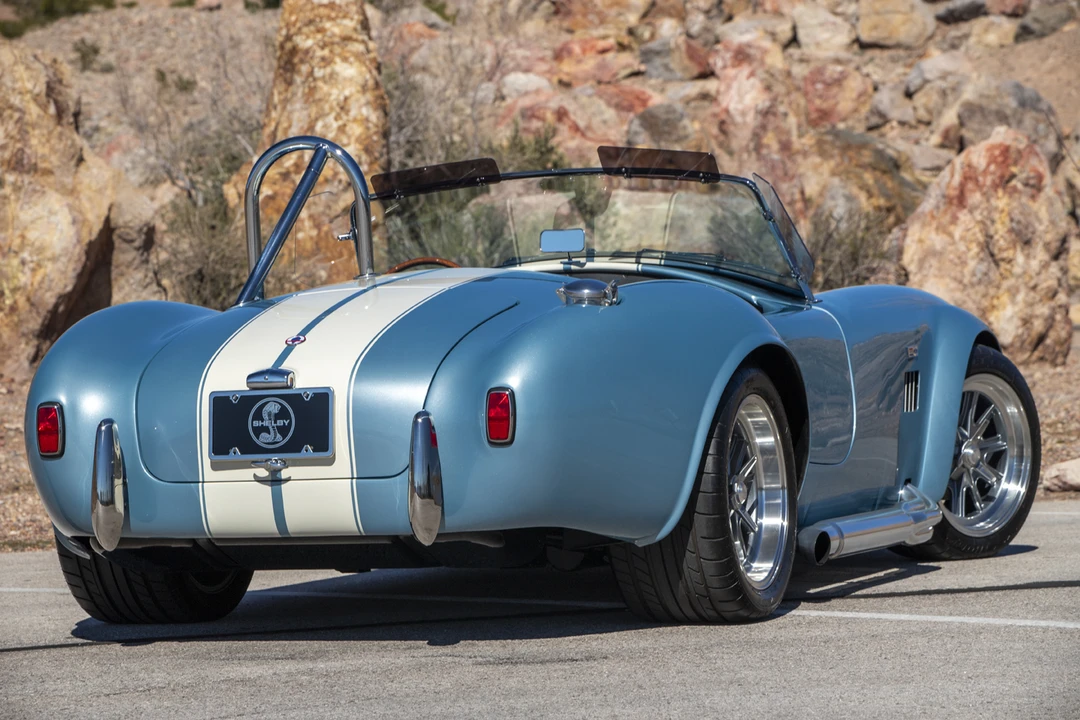 Shelby Cobra Replica - Image 23 of 31