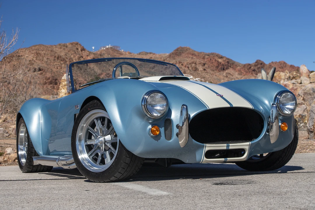 Shelby Cobra Replica - Image 3 of 31