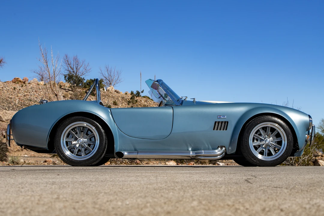 Shelby Cobra Replica - Image 26 of 31
