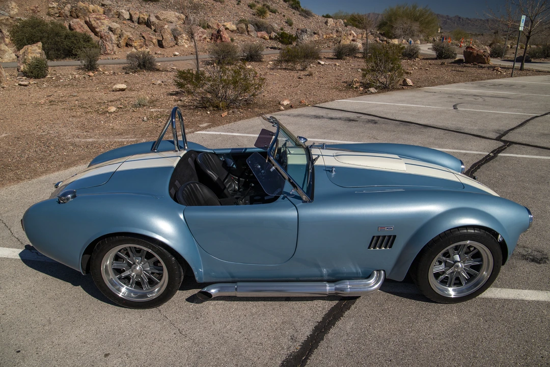 Shelby Cobra Replica - Image 28 of 31