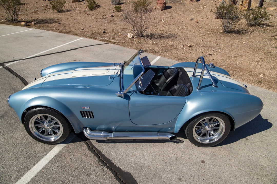 Shelby Cobra Replica - Image 13 of 31