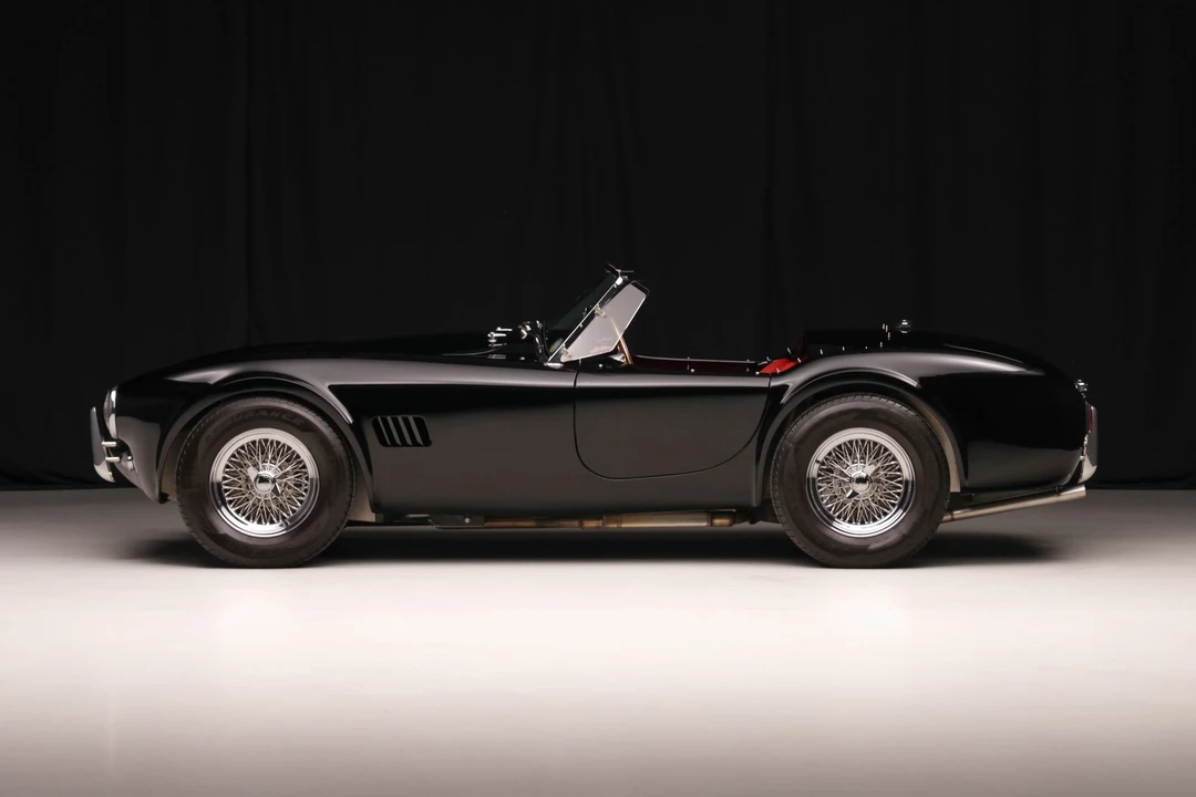 Shelby Cobra Replica - Image 4 of 31