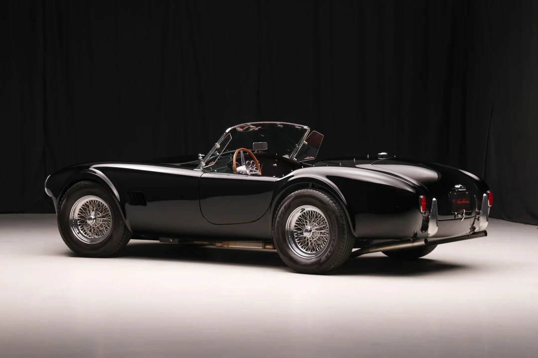Shelby Cobra Replica - Image 5 of 31
