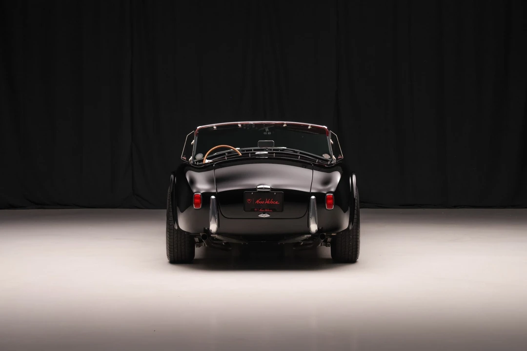 Shelby Cobra Replica - Image 7 of 31