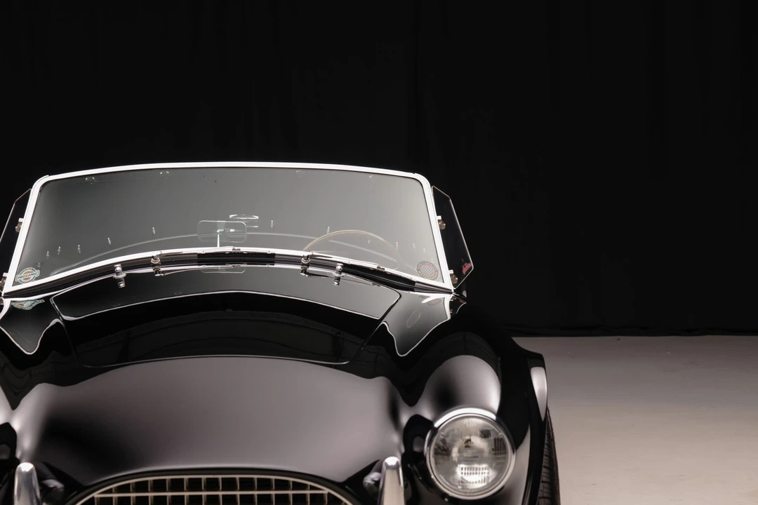 Shelby Cobra Replica - Image 17 of 31