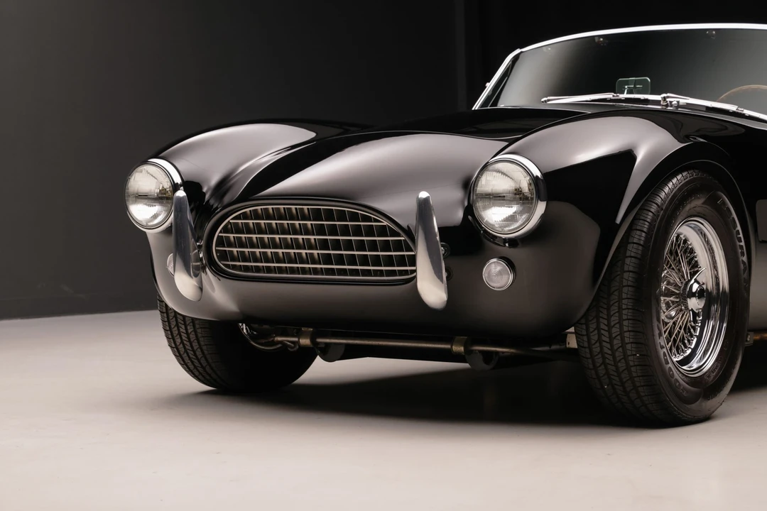 Shelby Cobra Replica - Image 21 of 31