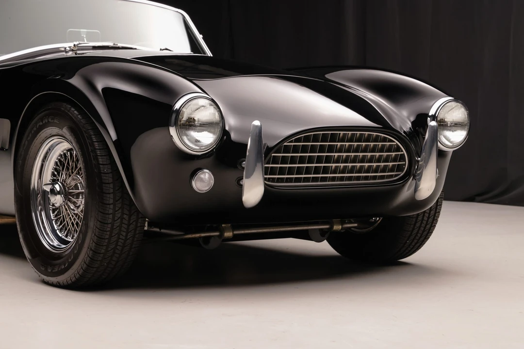 Shelby Cobra Replica - Image 23 of 31