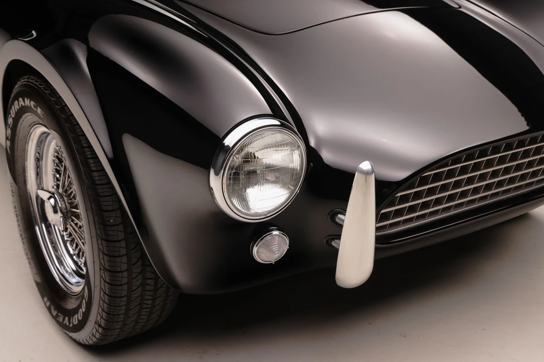Shelby Cobra Replica - Image 25 of 31