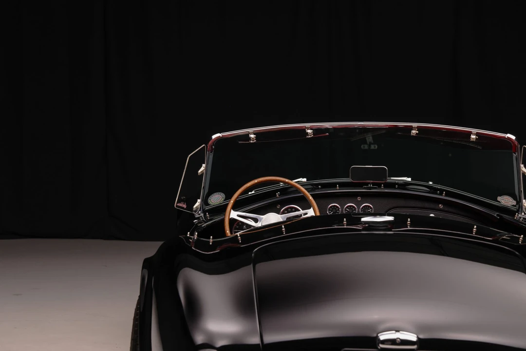 Shelby Cobra Replica - Image 27 of 31