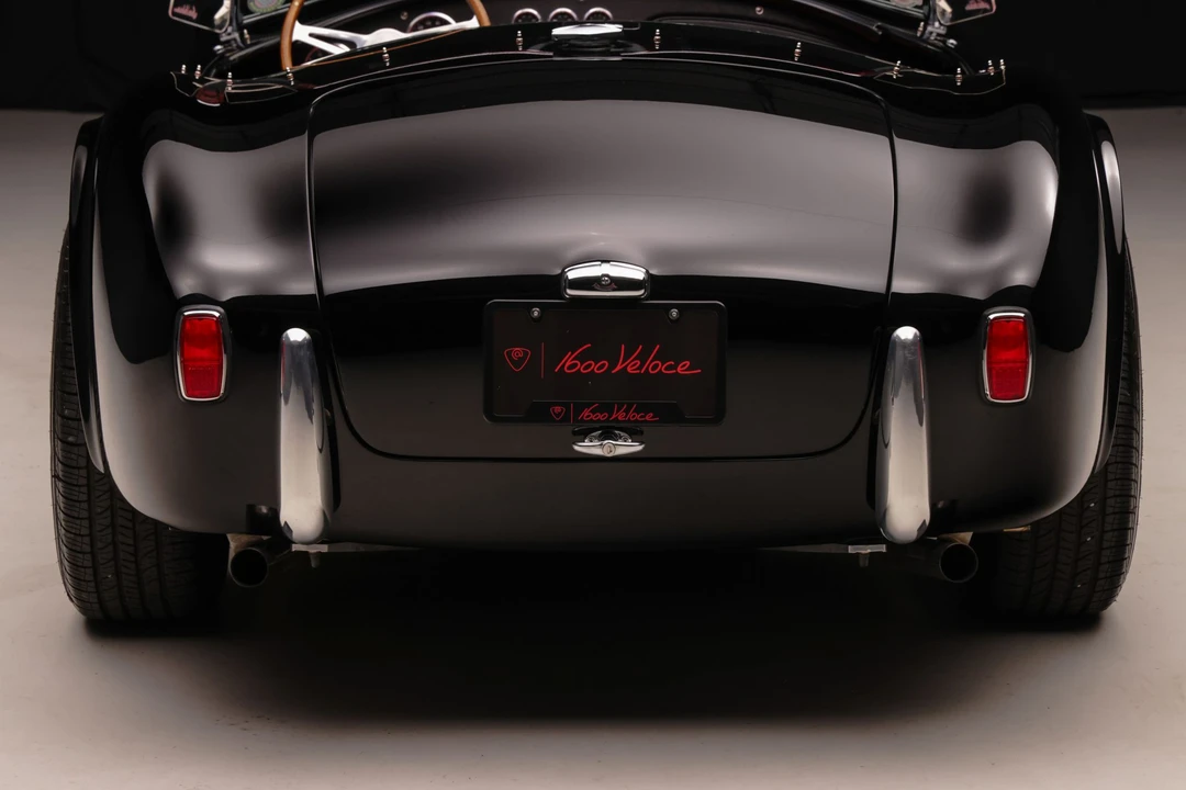 Shelby Cobra Replica - Image 31 of 31