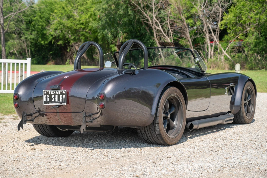 Shelby Cobra Replica - Image 6 of 31