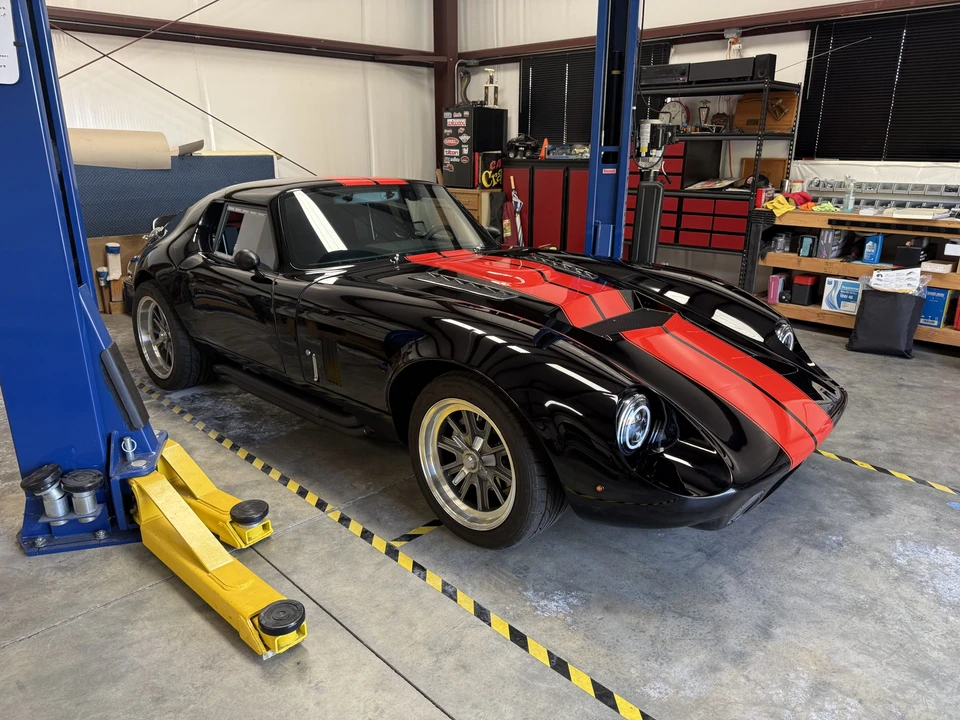 Shelby Daytona Replica - Image 8 of 31