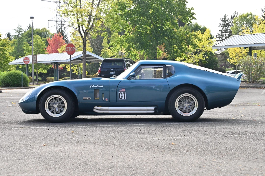 Shelby Daytona Replica - Image 7 of 31