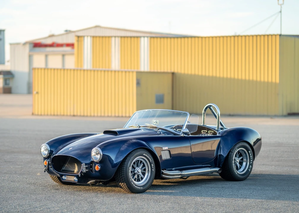 Shelby Cobra Replica - Image 7 of 31