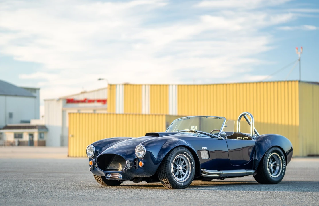 Shelby Cobra Replica - Image 11 of 31