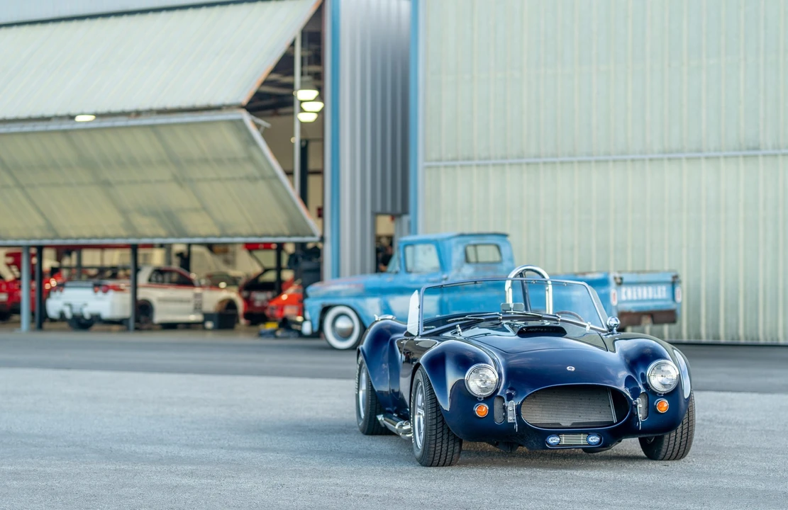 Shelby Cobra Replica - Image 24 of 31