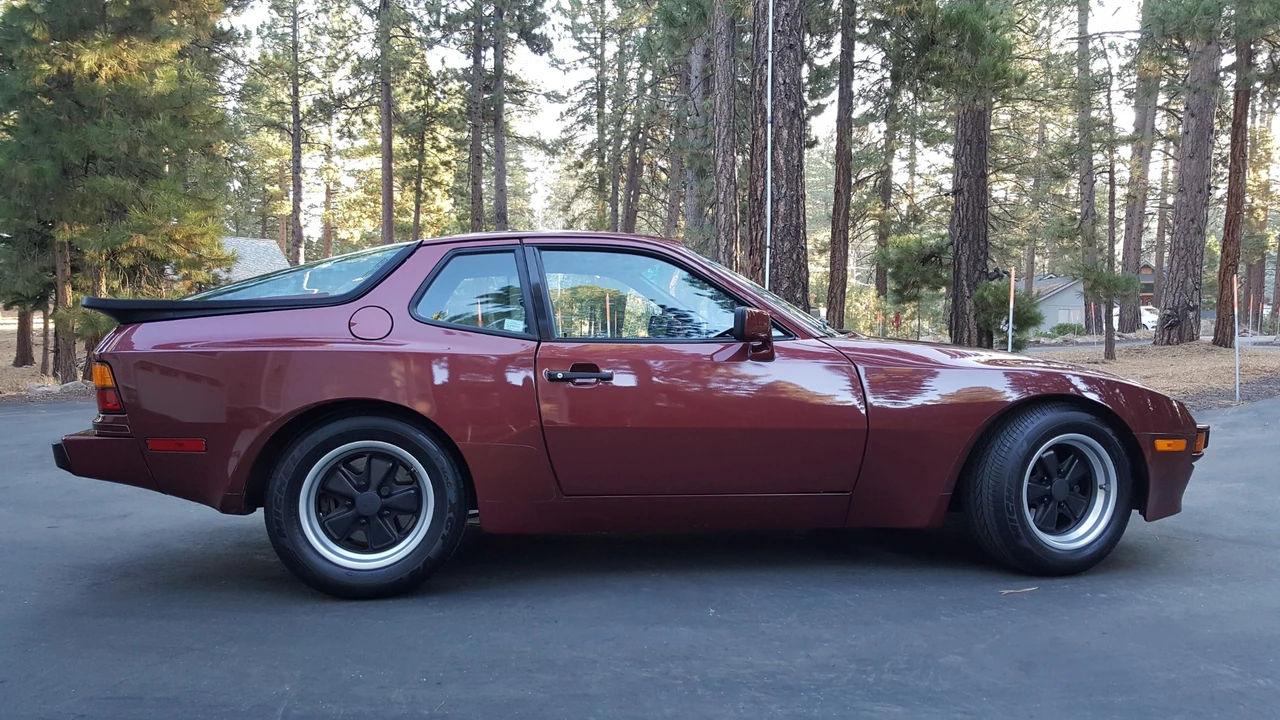 1985 Porsche 944 - Image 24 of 31