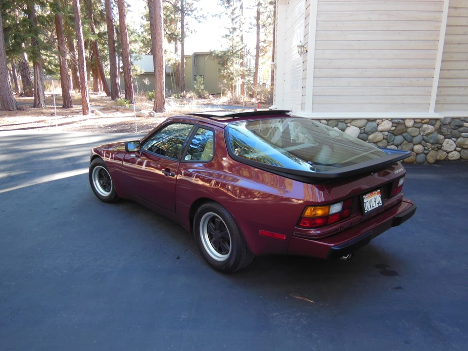 1985 Porsche 944 - Image 28 of 31
