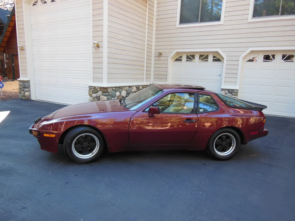 1985 Porsche 944 - Image 14 of 31