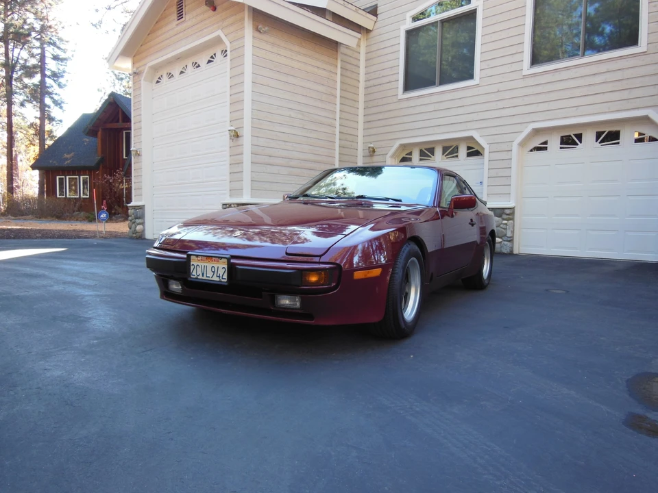 1985 Porsche 944 - Image 8 of 31
