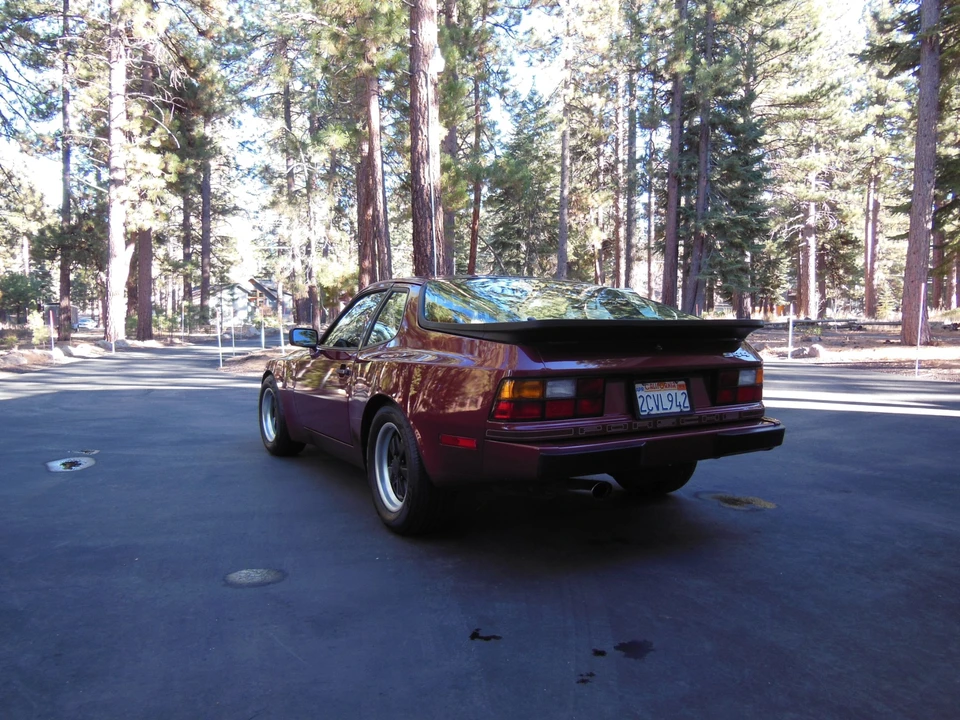 1985 Porsche 944 - Image 27 of 31