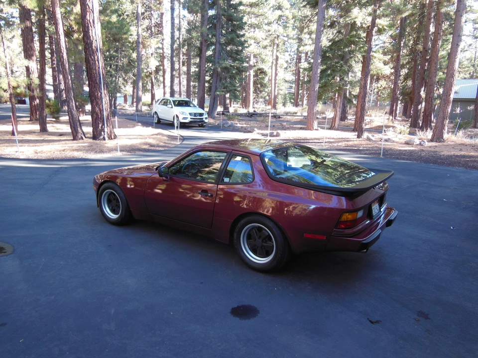 1985 Porsche 944 - Image 26 of 31