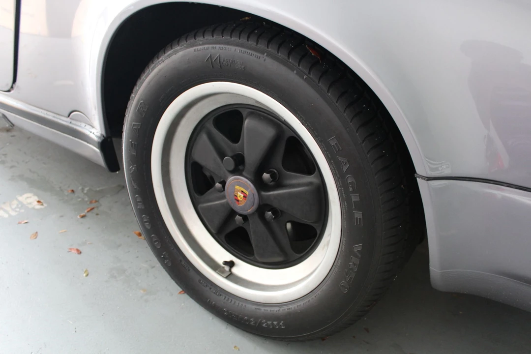 1987 Porsche 911 Carrera 3.2 - Image 27 of 31