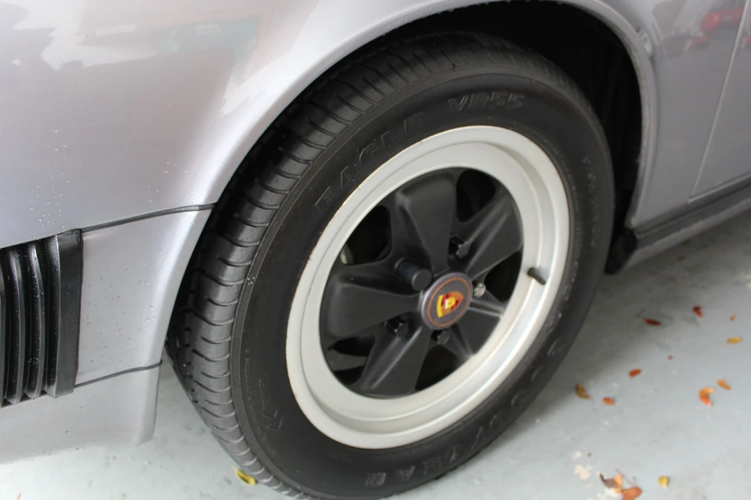 1987 Porsche 911 Carrera 3.2 - Image 26 of 31