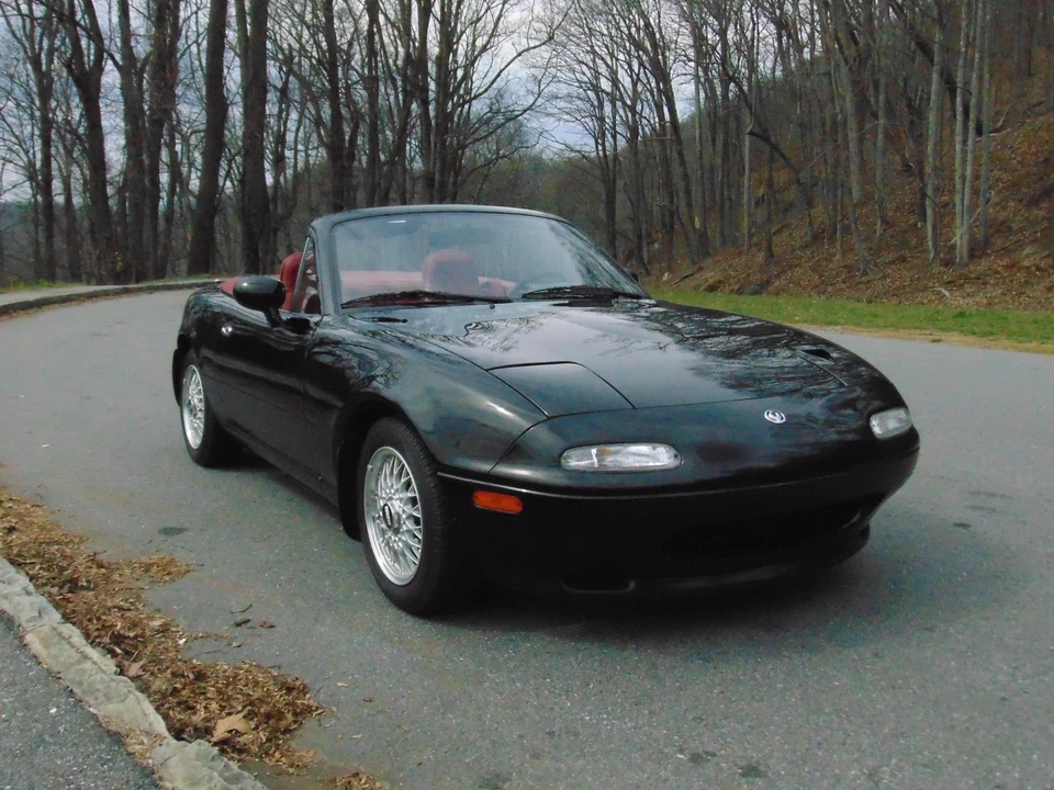 1993 Mazda NA MX-5 Miata - Image 8 of 31