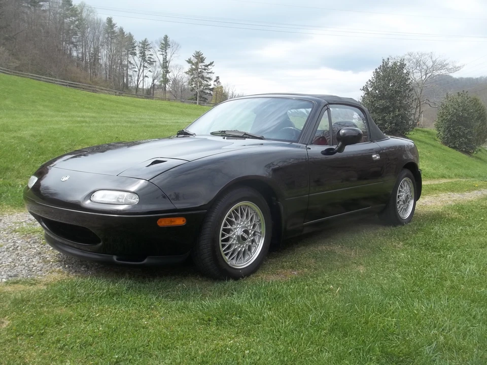 1993 Mazda NA MX-5 Miata - Image 16 of 31