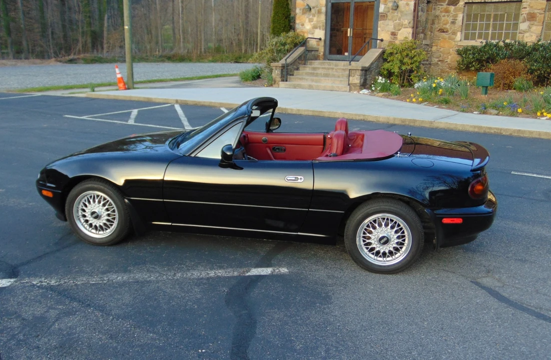 1993 Mazda NA MX-5 Miata - Image 2 of 31