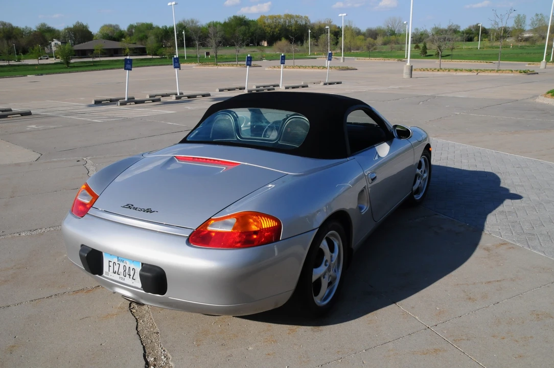 1999 Porsche 986 Boxster - Image 25 of 31