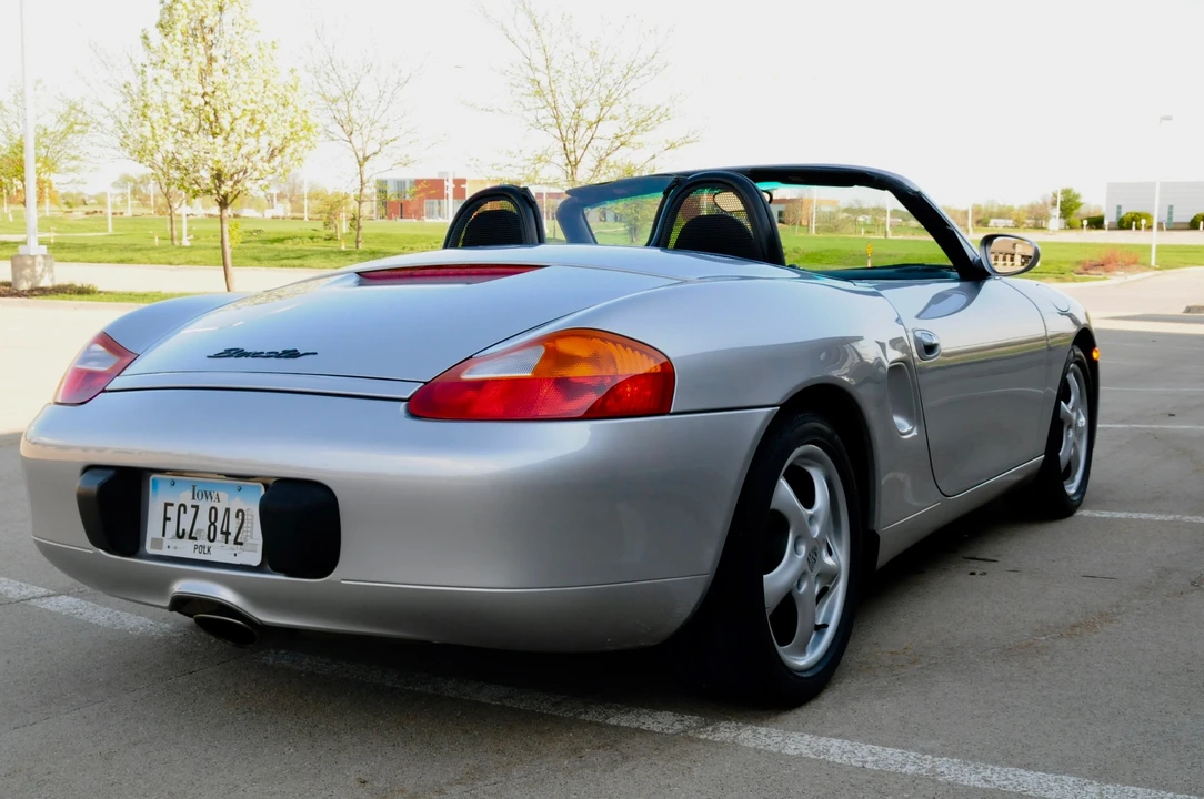 1999 Porsche 986 Boxster - Image 12 of 31
