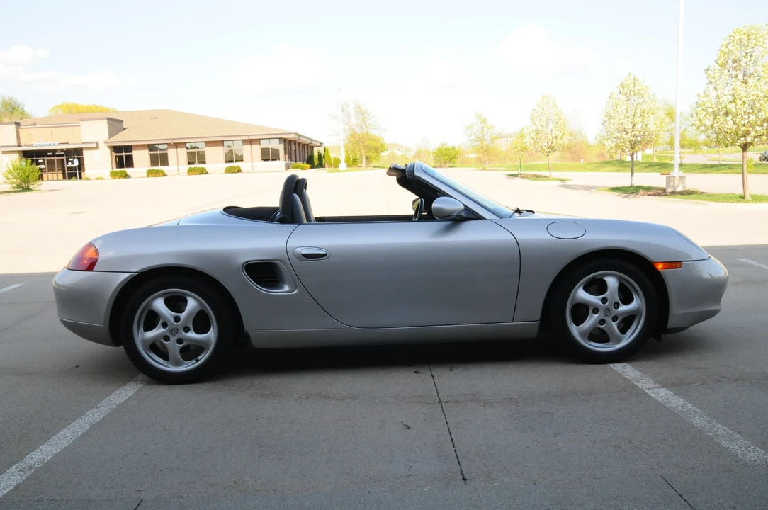 1999 Porsche 986 Boxster - Image 16 of 31