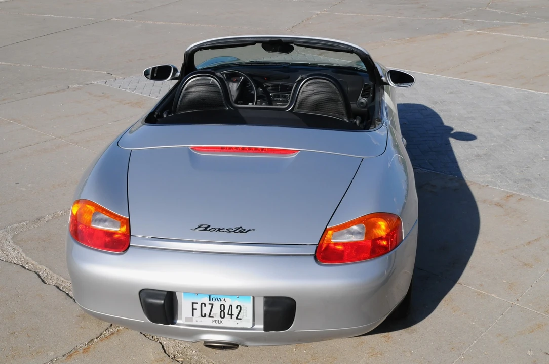 1999 Porsche 986 Boxster - Image 10 of 31