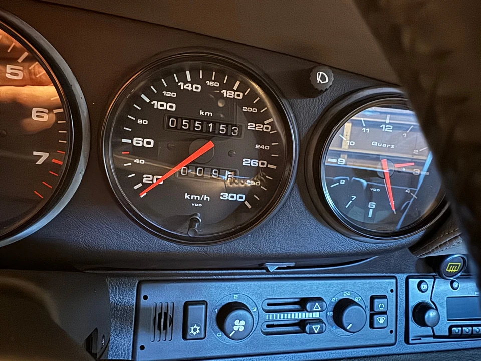 1992 Porsche 964 Carrera 4 - Image 12 of 14