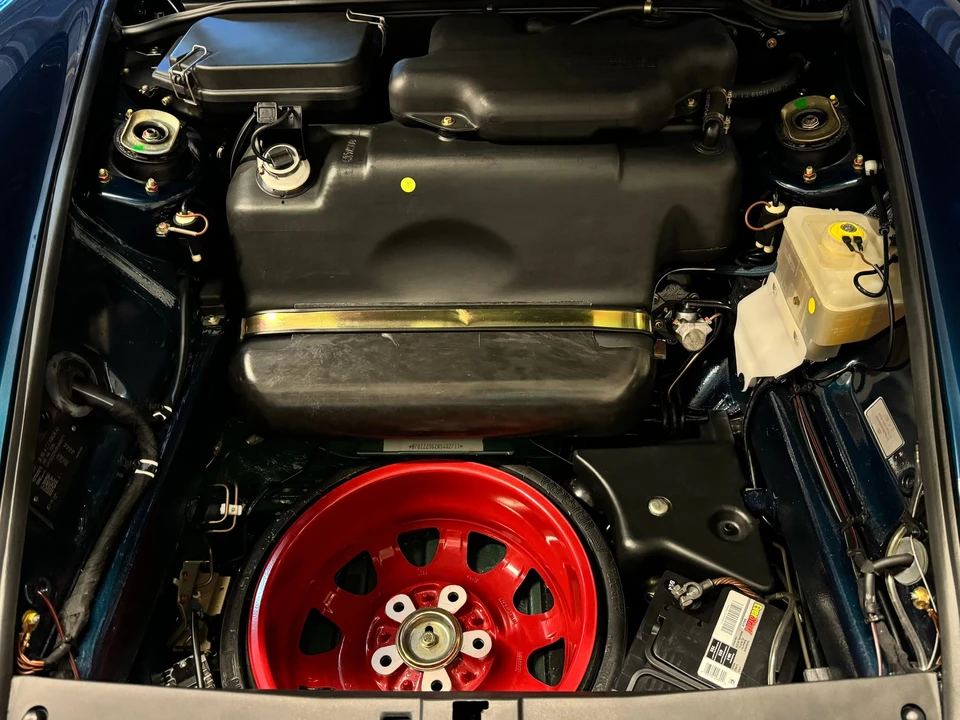 1992 Porsche 964 Carrera 4 - Image 13 of 14