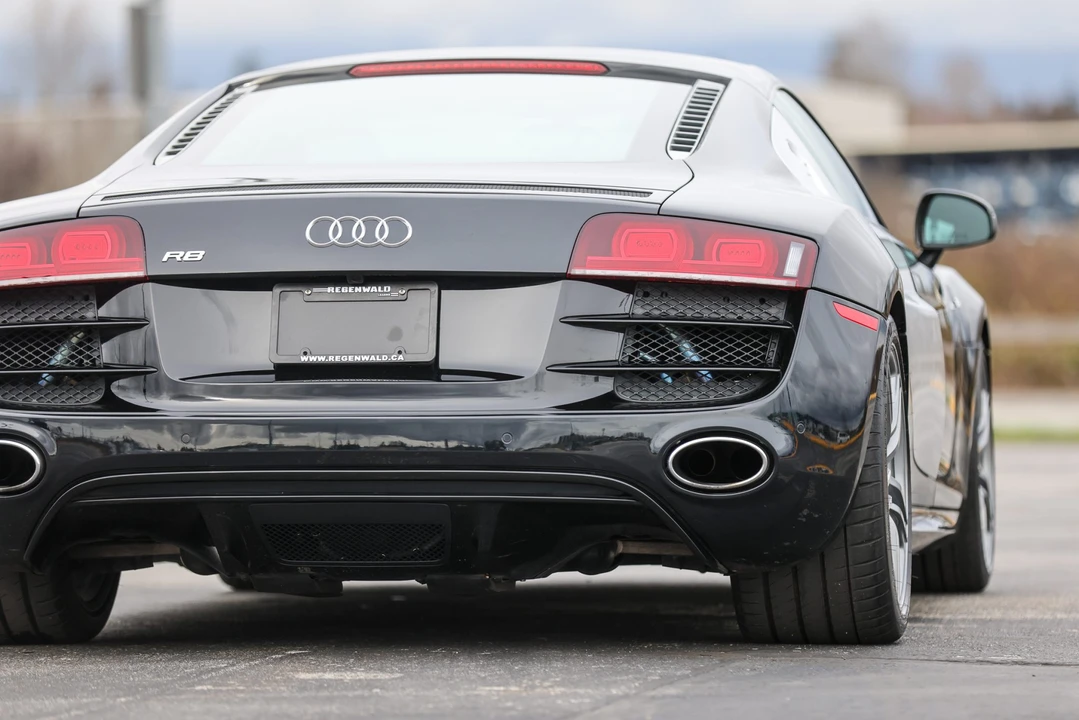 2010 Audi 42 R8 - Image 26 of 31