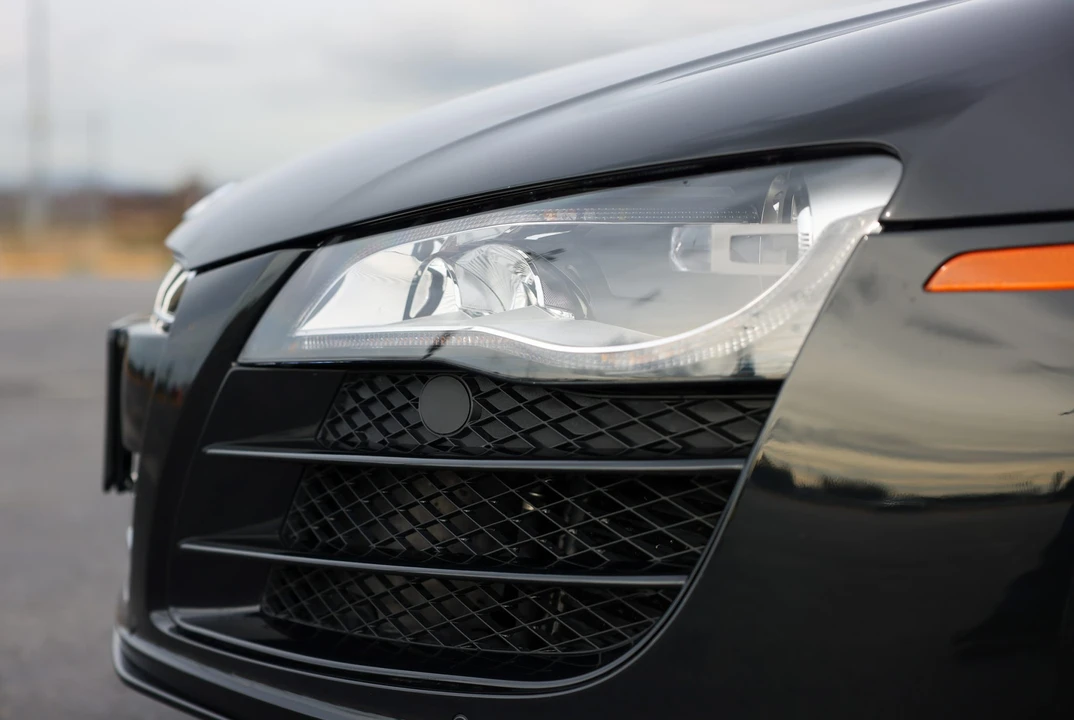 2010 Audi 42 R8 - Image 23 of 31