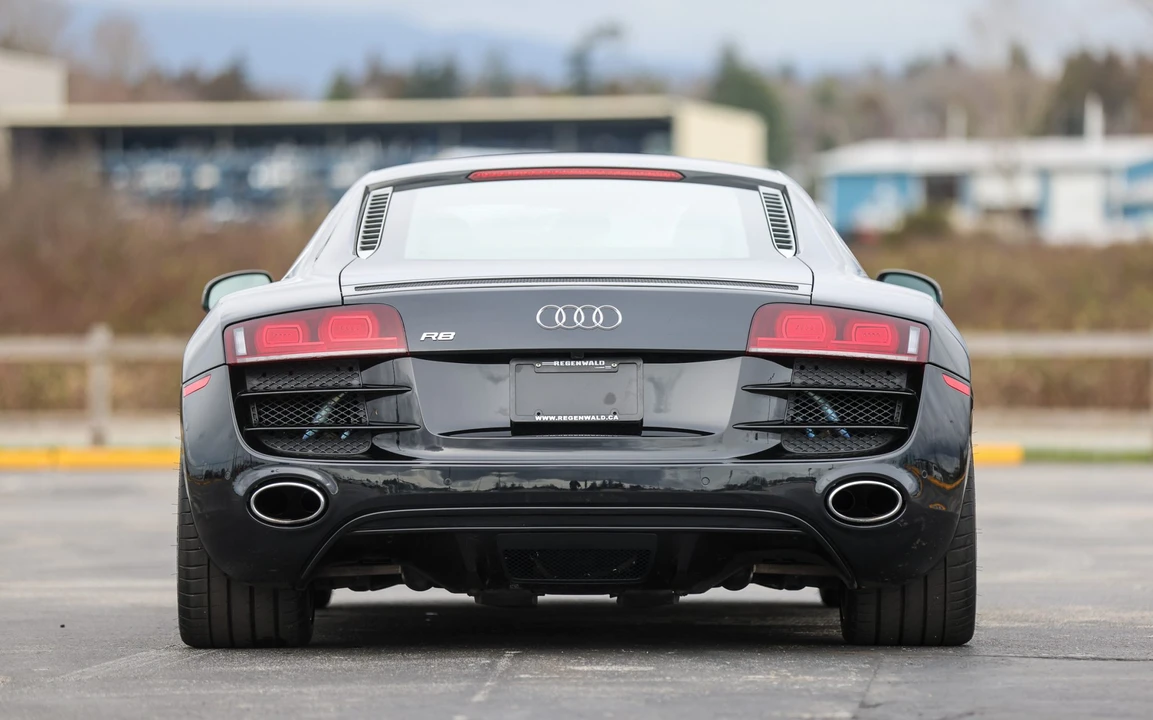2010 Audi 42 R8 - Image 15 of 31