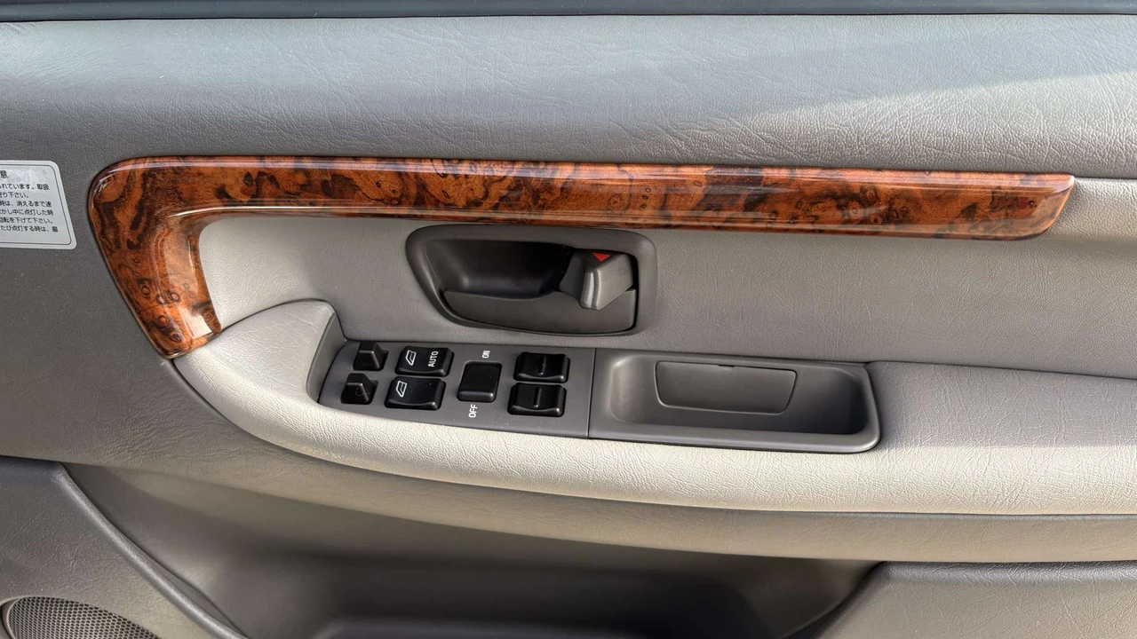 1997 Volvo 960 - Image 31 of 31